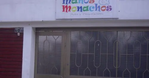 MANOS Y MONACHOS MANOS Y MONACHOS